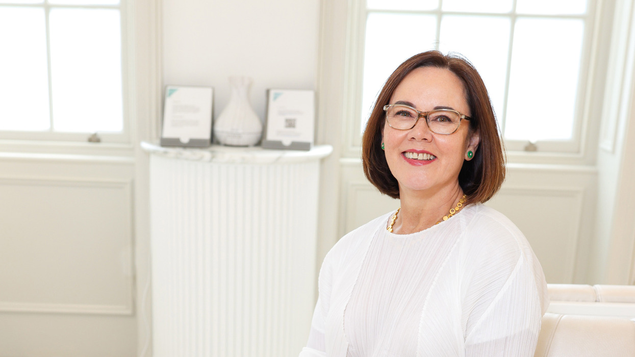 Dr Jacqueline Lewis