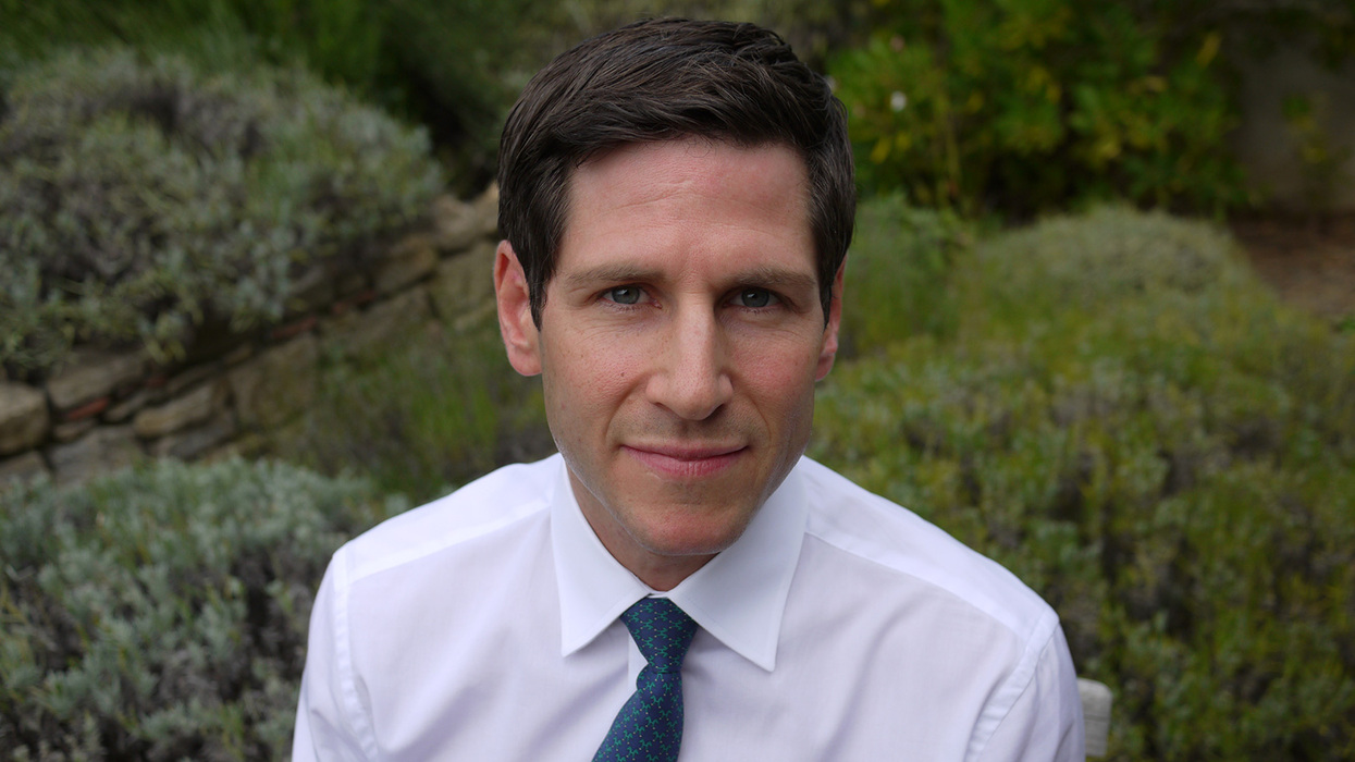Dr Tim Lebens